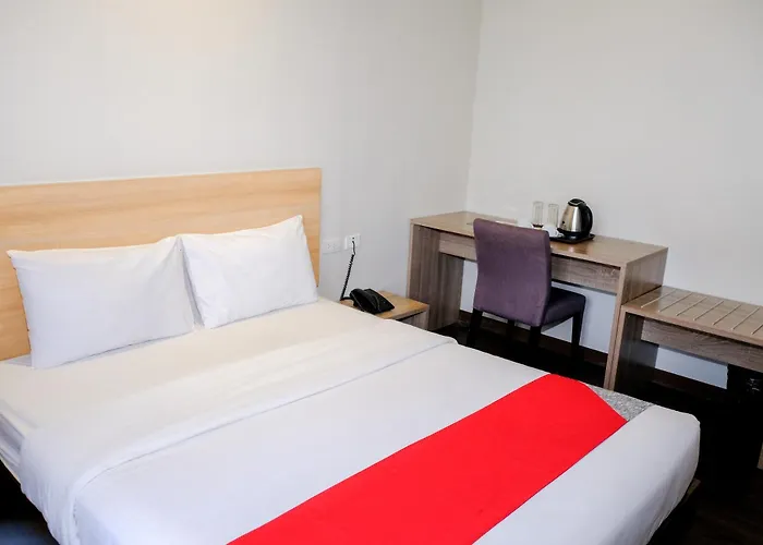 Hotel Airo 3*